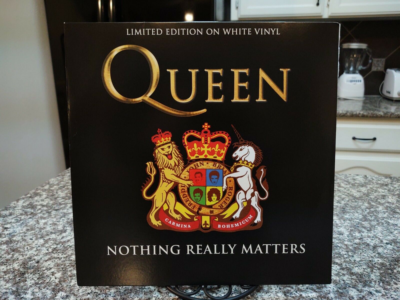  QUEEN Boot NOTHING REALLY MATTERS Record LP WHITE Vinyl CODA  Bootleg UK Album - auction details