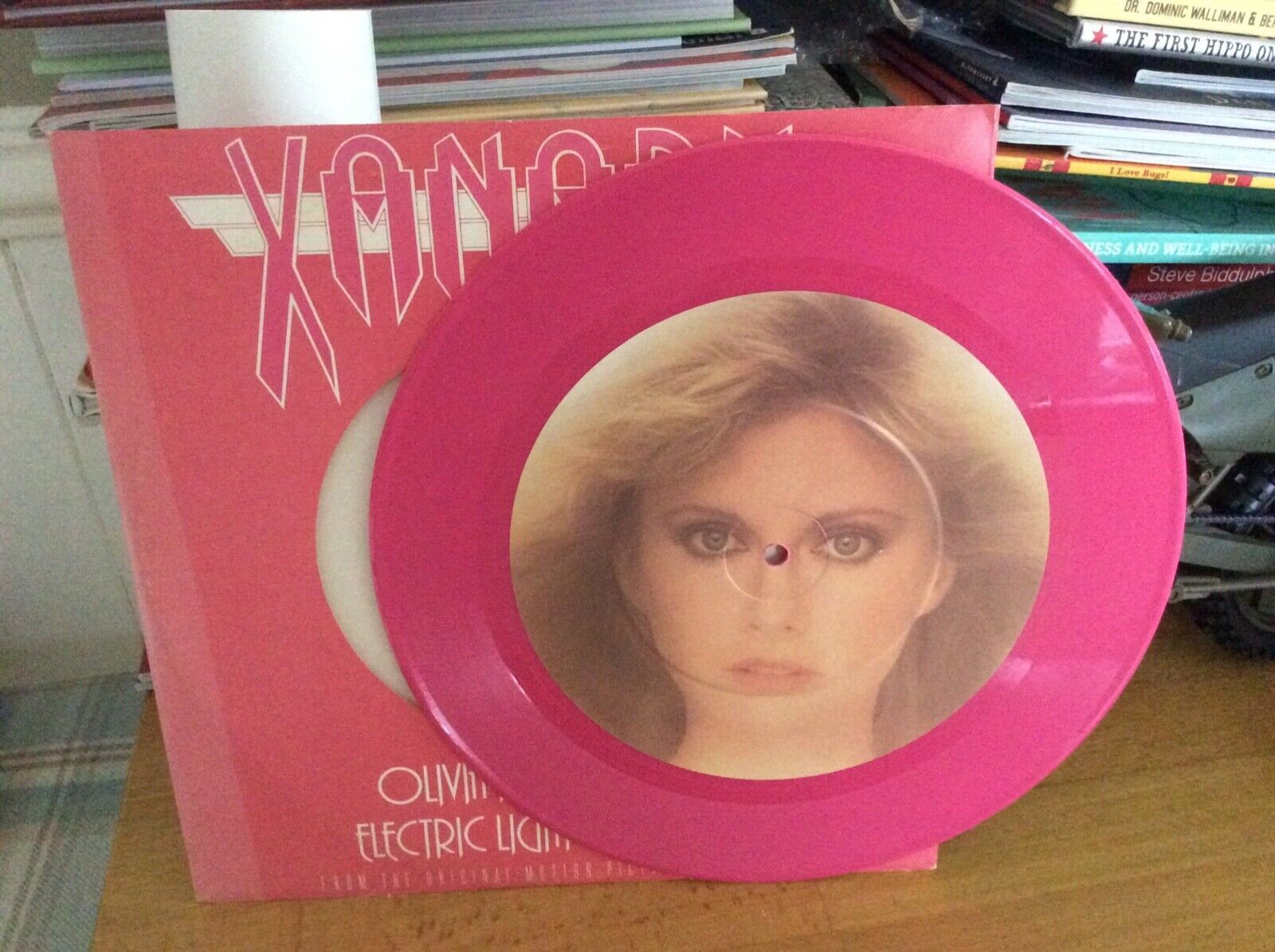 Pic 1 Xanadu Olivia Newton John and ELO Pink vinyl picture disc original never played