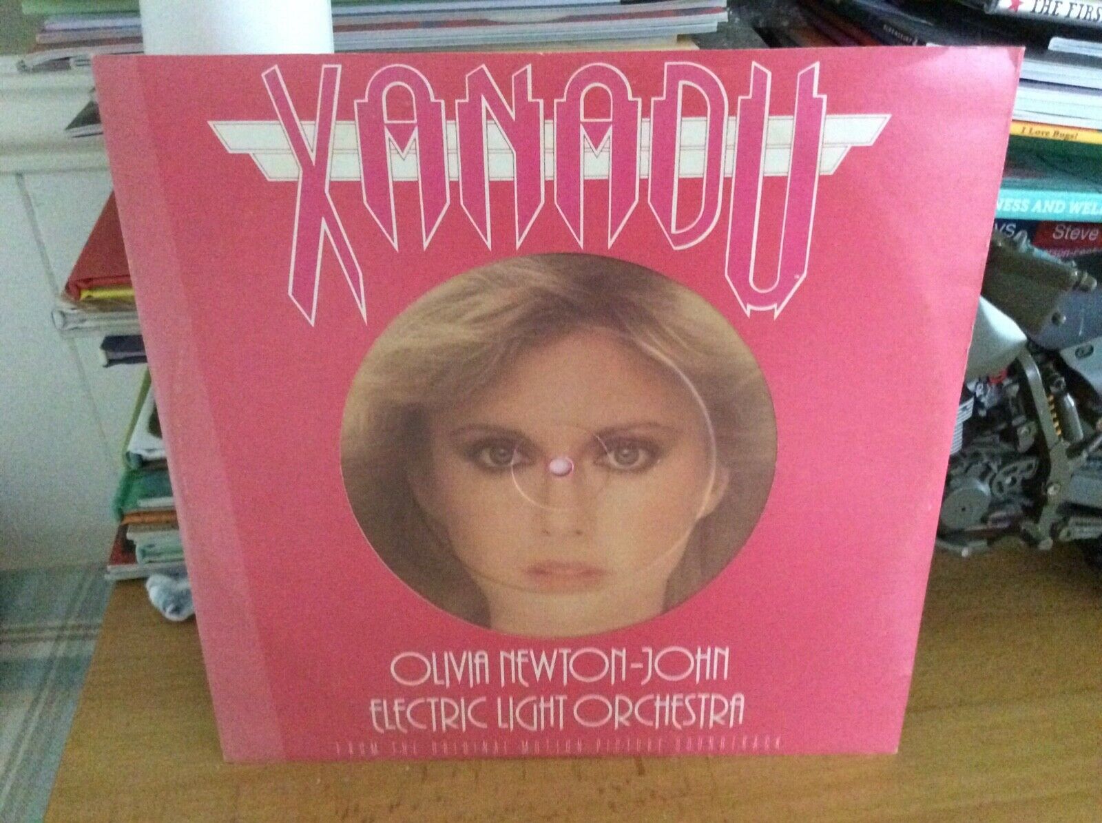 Pic 2 Xanadu Olivia Newton John and ELO Pink vinyl picture disc original never played