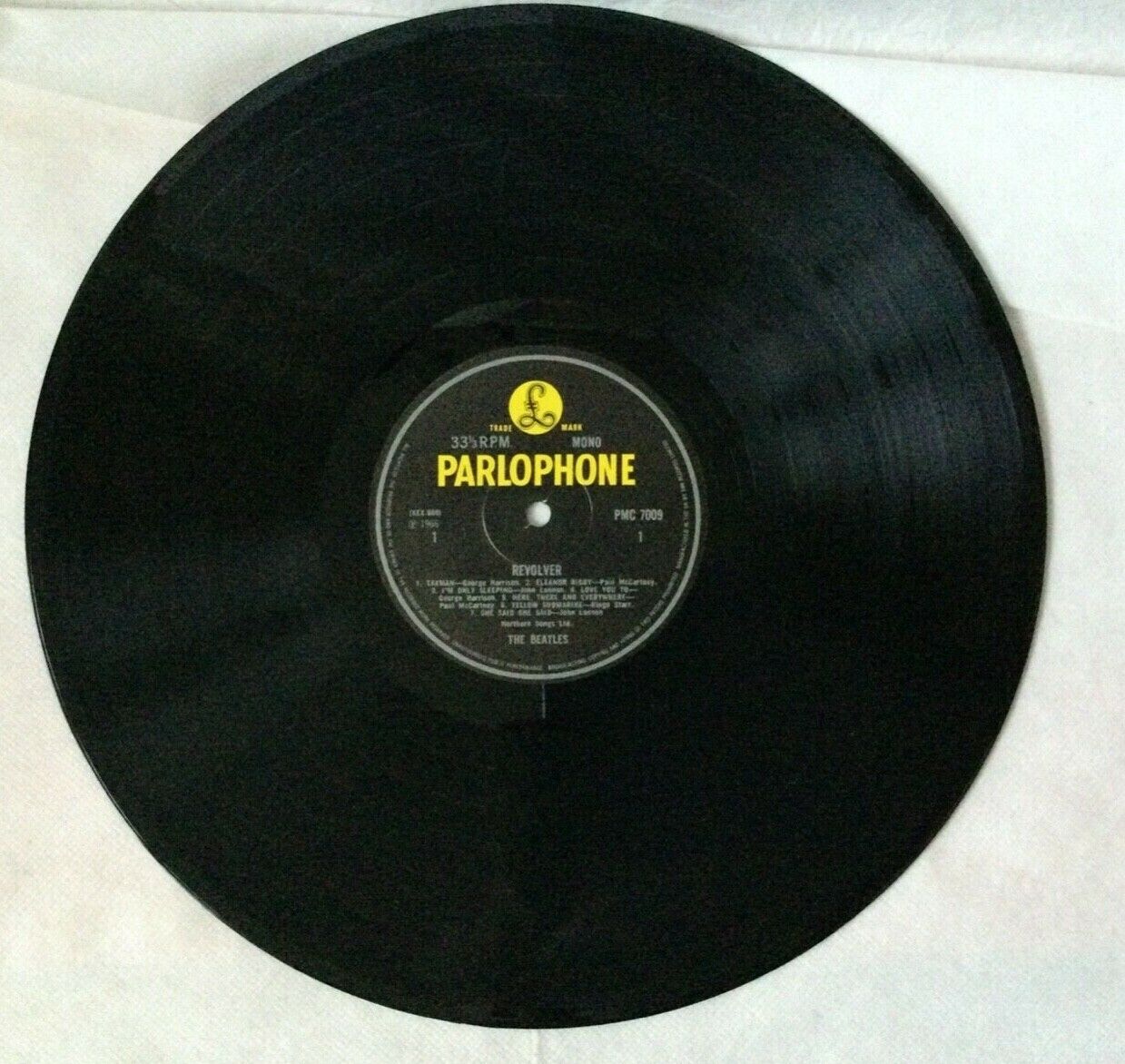 Pic 4 The Beatles Revolver Mono rare UK 1981 release yellow black label ex condition.