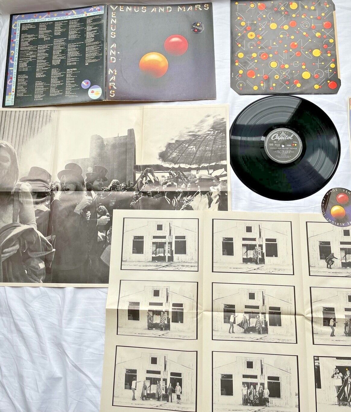 Popsike.com - PAUL McCARTNEY WINGS VENUS AND MARS 1975 1st PRESS EX/EX ...