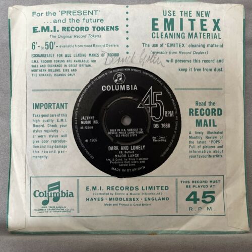 Pic 2 MAJOR LANCE-TOO HOT TO HOLD/DARK AND LONELY 7” VINYL SINGLE